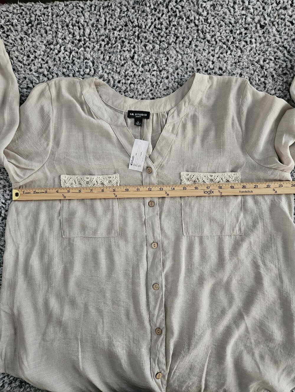 I.N. Studio Taupe Blouse 1X Roll Tab Sleeve Button Front Lace Woman Plus Top - Picture 9 of 14